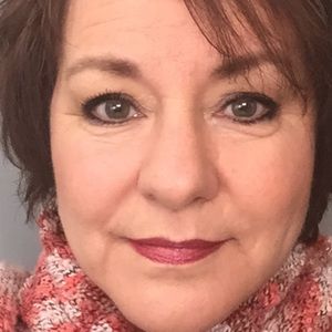 Meet your Posher, Charlotte